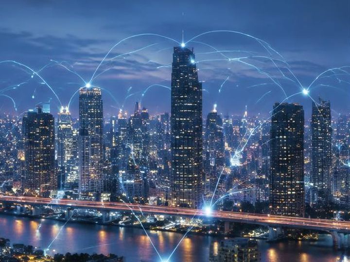 Edge vs nube: dónde vive la IA industrial